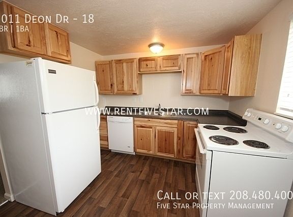 5th image of 1011 Deon Dr APT 18