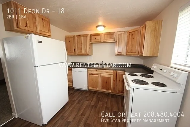 1011 Deon Dr #18 — Photo 5