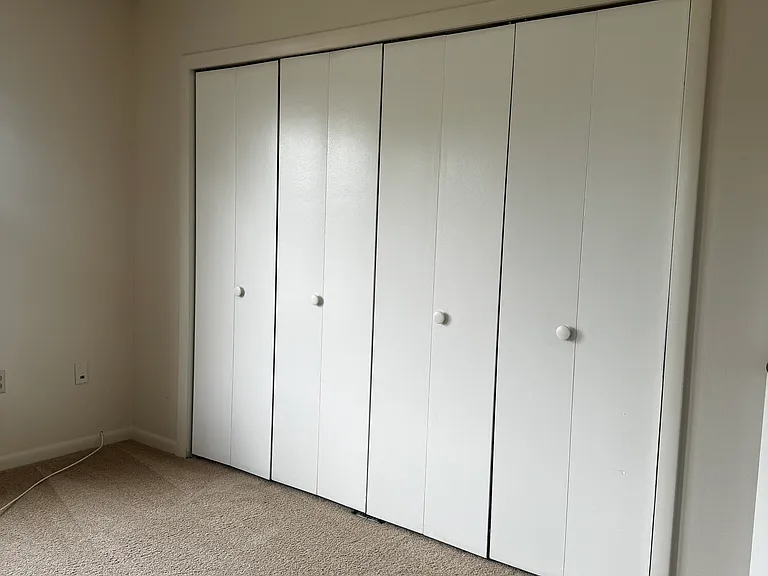 76 Scott Dr — Photo 10