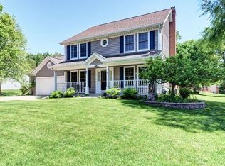 706 Feather Sound Dr, Bolingbrook, IL 60440