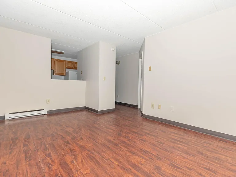 Saratoga Place — Photo 11