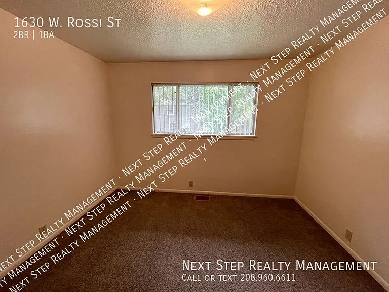 1630 W Rossi St — Photo 9