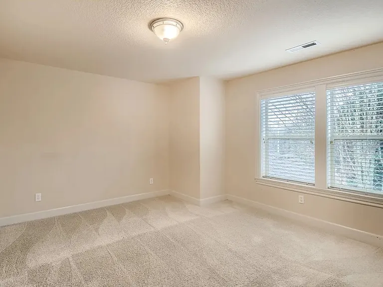 13531 NW Kollenborn Ln — Photo 26