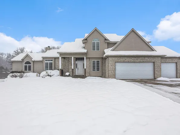 9129 Lake Gerald Dr NE, Sparta, MI 49345