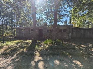 9 Biscuit Hill Rd, Foster, RI 02825