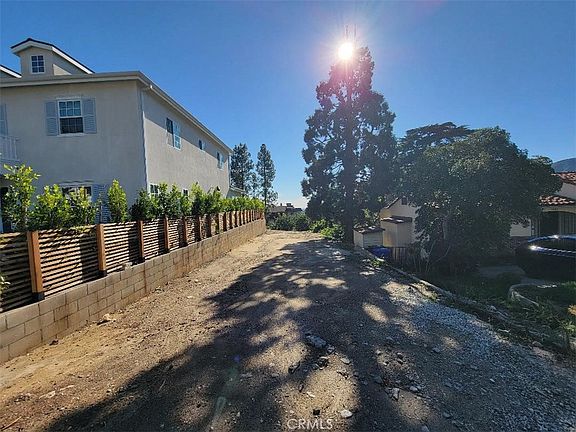 4th image of 2442 Cross St Lot 2