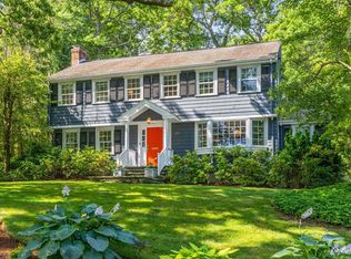 21 Sterling Rd, Wellesley, MA 02482
