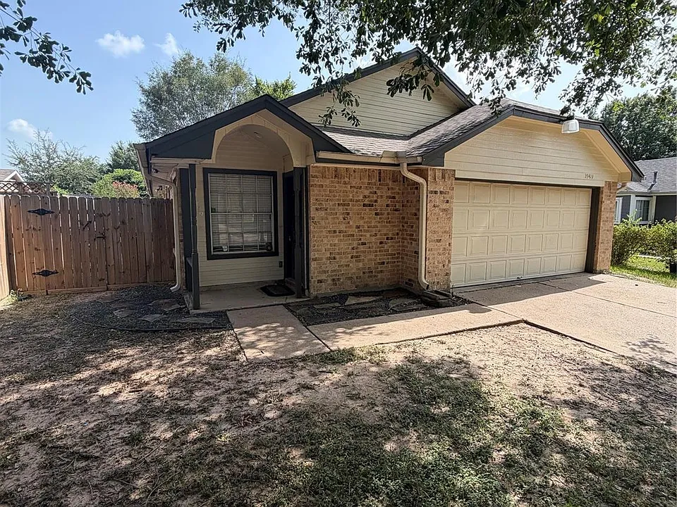 19419 Cypress River Dr