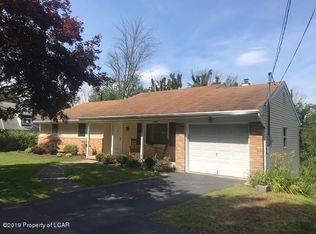 213 Idetown Rd, Dallas, PA 18612