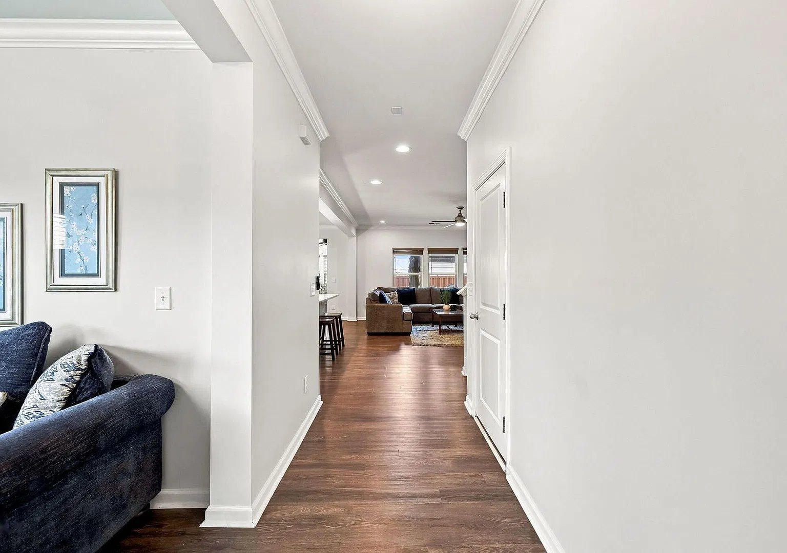 Desirable 5br 3ba Home in Raleigh! Availabe November 15! — Photo 2