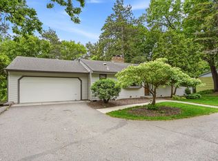 14137 Glenridge Rd, Minnetonka, MN 55345