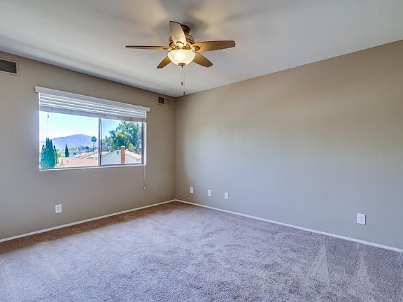 3rd image of 475 S Meadowbrook Dr Unit 8