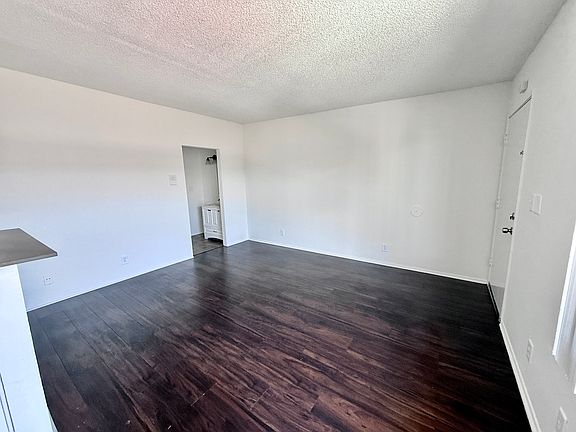 3rd image of 11959 Runnymede St #19