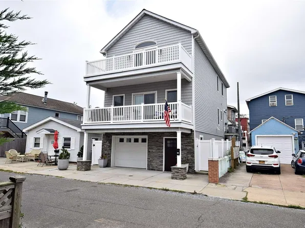 41 Nebraska St, Long Beach, NY 11561