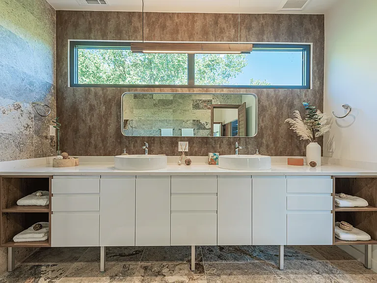 2806 Geronimo Trl — Photo 20