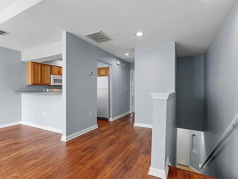 2307 Timber Oaks Ln — Photo 13