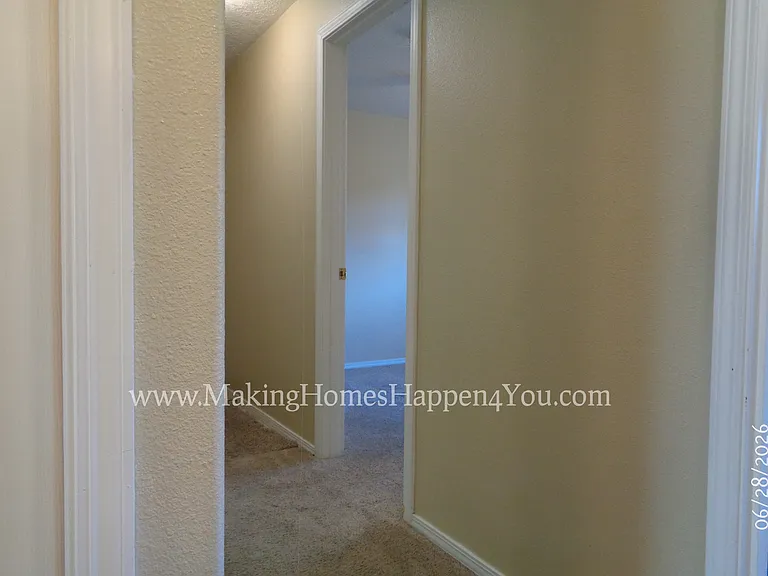 260 SW Oregon Trail Dr — Photo 22
