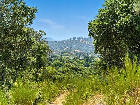 2nd image of 70 Oxford Drive