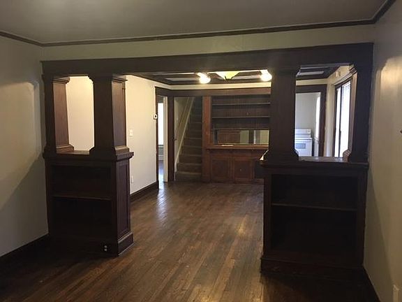 2nd image of 4018 Agnes Ave