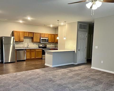 Living/Kitchen on 2nd/3rd floor in 1 Bedroom Deluxe