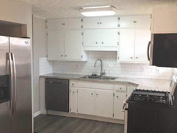 2nd image of 1041 S Brinker Ave