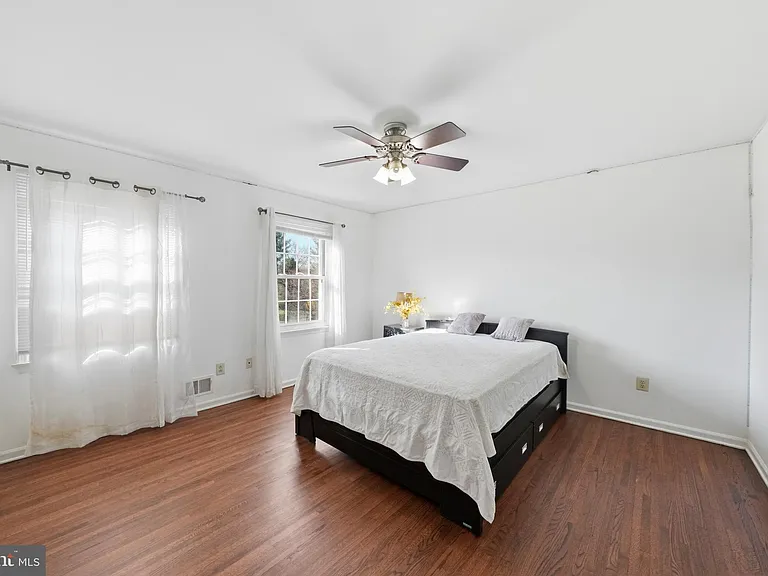 7 Monroe Pl — Photo 39