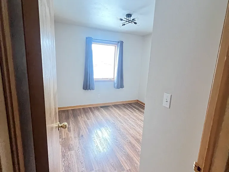 410 E Topaz Ave #B — Photo 22