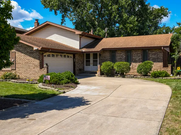 15754 Arroyo Dr, Oak Forest, IL 60452