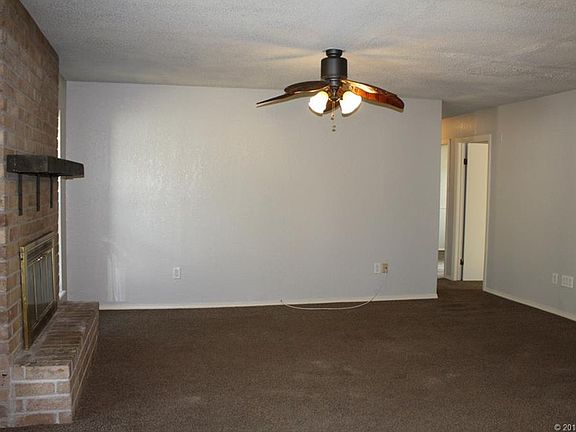 4th image of 13649 S Glen Pl