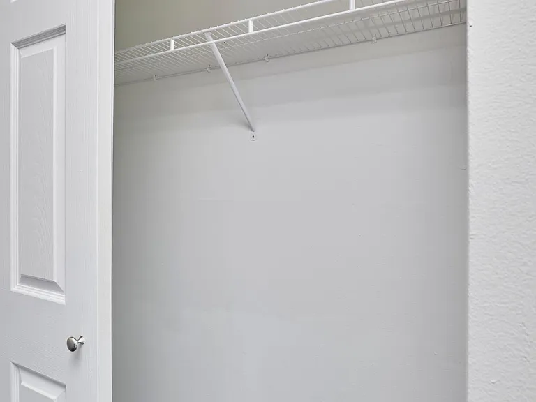 Courtland Manor — Photo 12