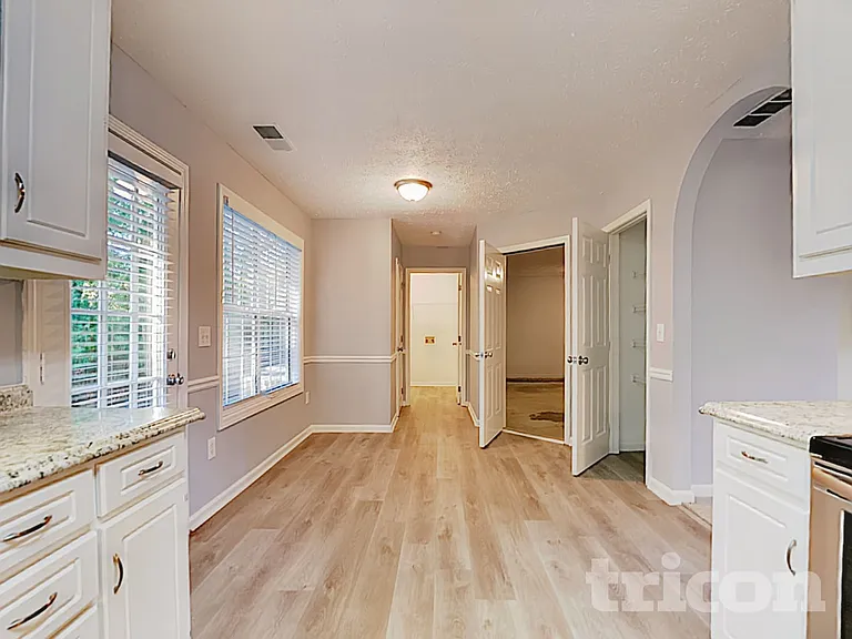 3940 Michaels Creek Way — Photo 9