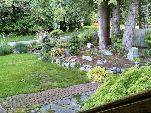 2nd image of 9812 Lookout Dr NW