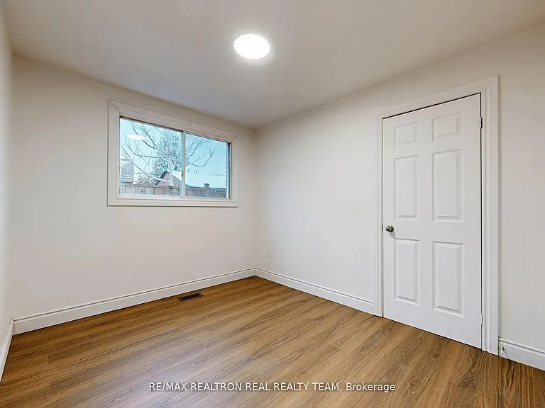 1129 Cannon St E #C1 — Photo 17