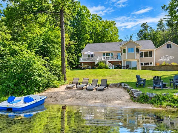 6 Millwood Road, Wolfeboro, NH 03894
