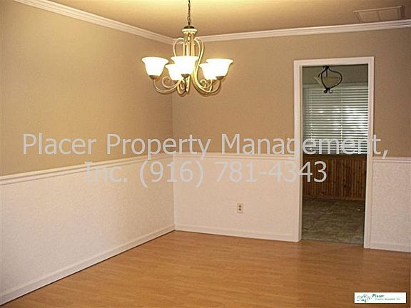 5th image of 600 Clarice Ln