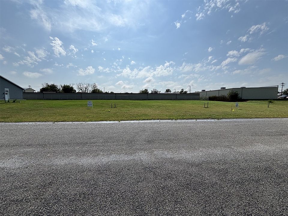 1st image of 193 William Way