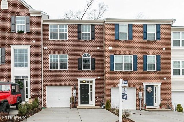 1st image of 703 English Ivy Way