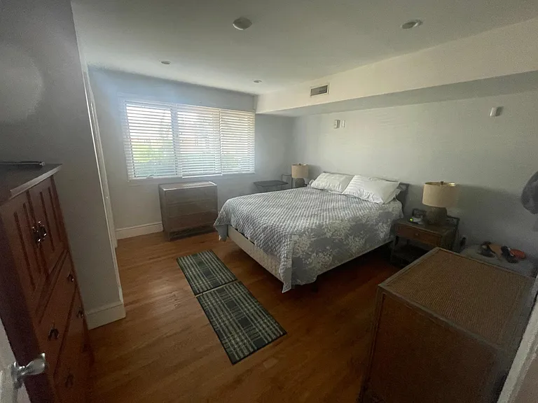 301 Swans Wharf Row — Photo 20