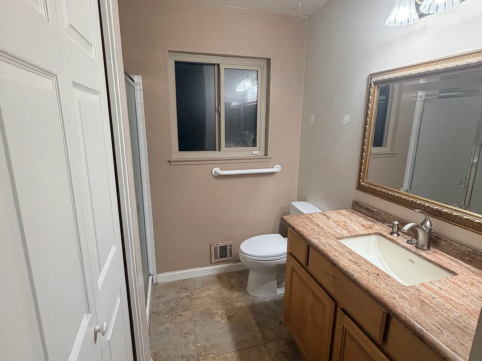 Cloverleaf Cir, Brentwood — Photo 4