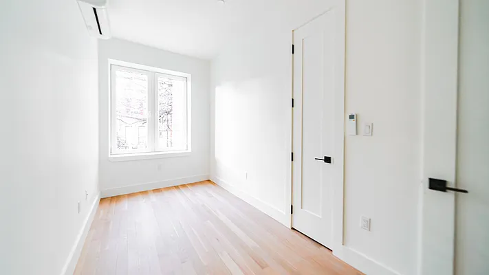 Rented by Nooklyn NYC LLC | media 11