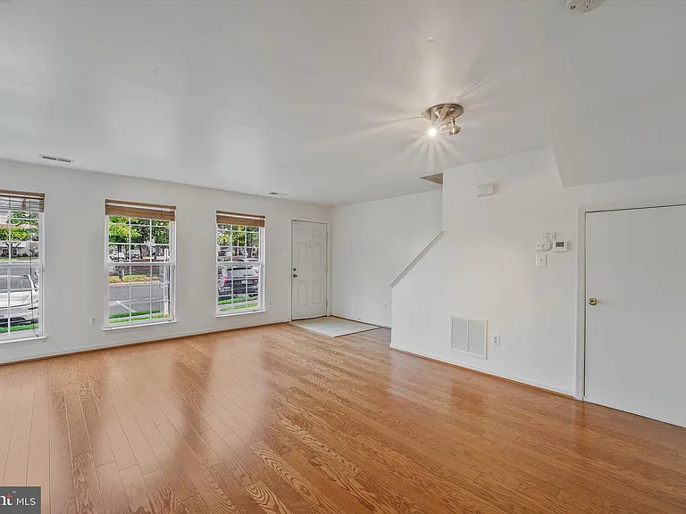 14844 Edman Cir — Photo 7