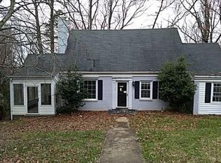 1014 Oakwood Ct, Martinsville, VA 24112