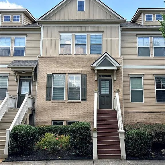734 Grove Manor Park — Photo 1