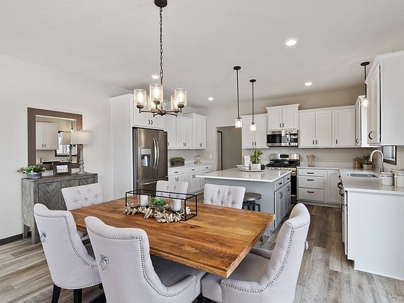 photo of similar model.