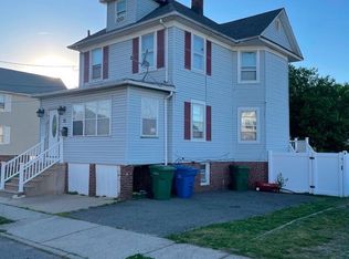 11 E Kupsch St, Sayreville, NJ 08872
