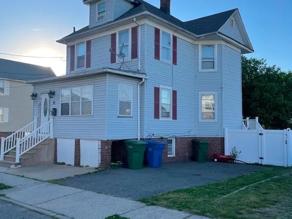 11 E Kupsch St, Sayreville, NJ 08872