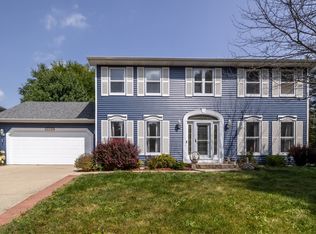 715 Butternut Ln, Elgin, IL 60123