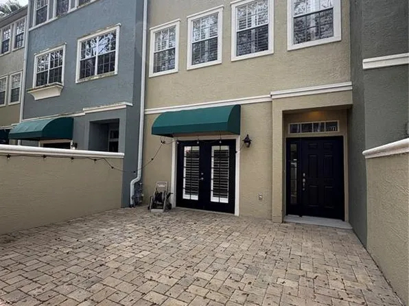 1407 Harbour Walk Rd, Tampa, FL 33602