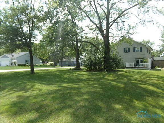 2nd image of 10690 Woodland Ave