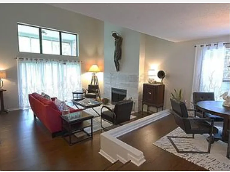 1307 Wood Hill Pl #1307 — Photo 3